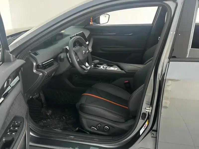 Changan UNI-V 2024 1.5T Premium Edition — миниатюра 19