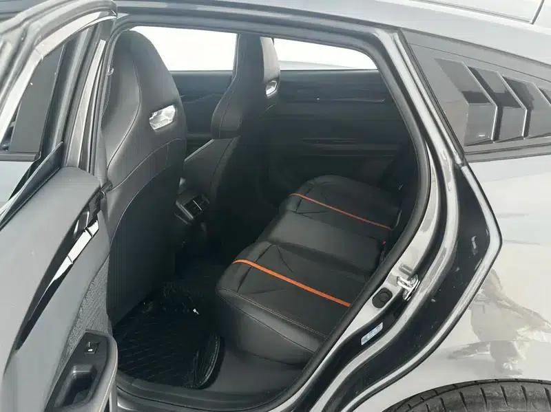 Changan UNI-V 2024 1.5T Premium Edition — миниатюра 25