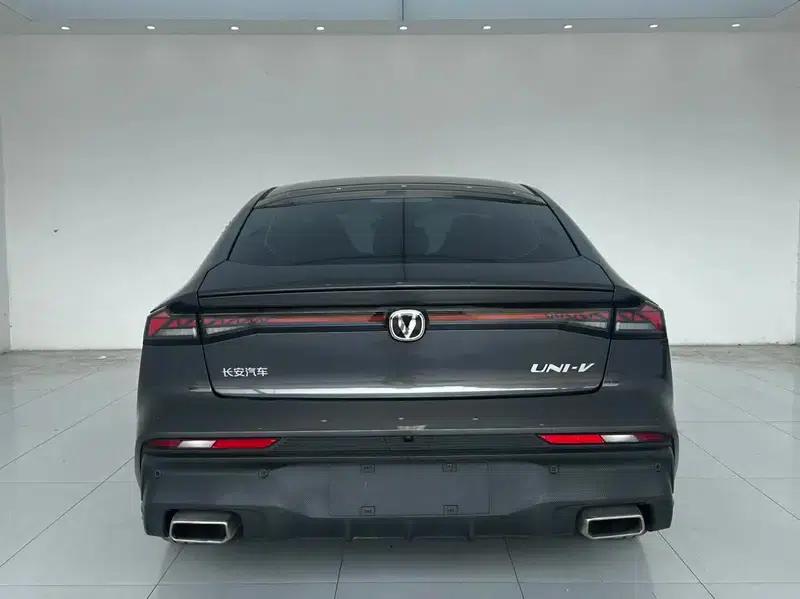 Changan UNI-V 2024 1.5T Premium Edition — миниатюра 5