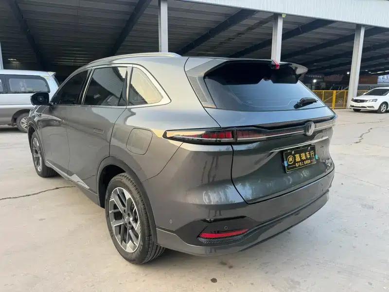 Changan CS75 PLUS 2025 Fourth Generation 1.5T New Blue Whale Smart Flagship Edition — миниатюра 5