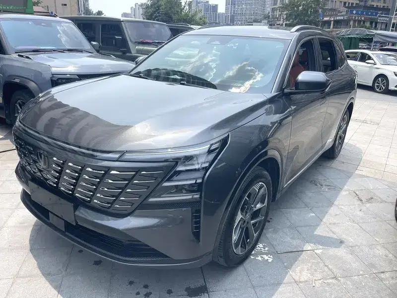 Changan CS75 PLUS 2025 Fourth Generation 1.5T New Blue Whale Smart Premium Edition — миниатюра 1