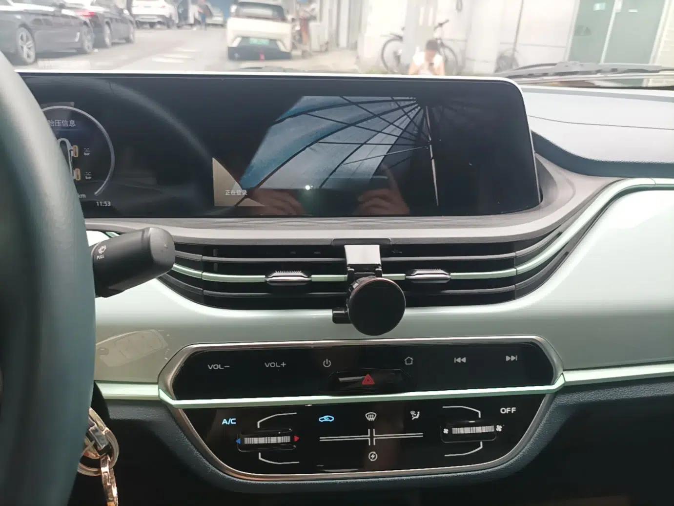CHANGAN Benni E-Star 2022 Charming Edition Colorful Model Lithium Iron Phosphate — миниатюра 15