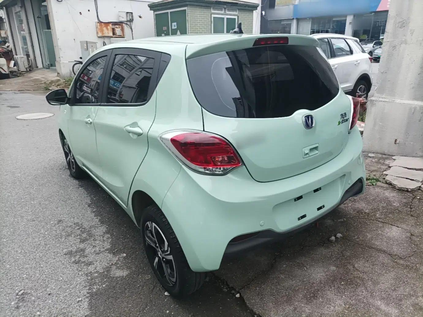 CHANGAN Benni E-Star 2022 Charming Edition Colorful Model Lithium Iron Phosphate — миниатюра 4