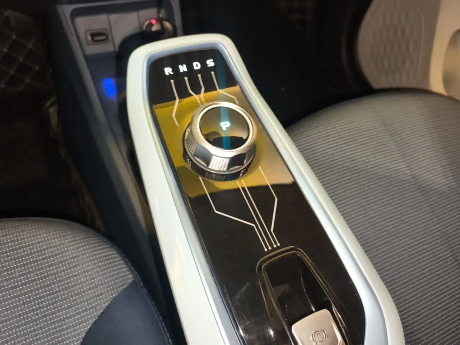 CHANGAN Benni E-Star 2022 National Edition Colorful Limited Edition (Fast-Charging Version) Lithium Iron Phosphate — миниатюра 16