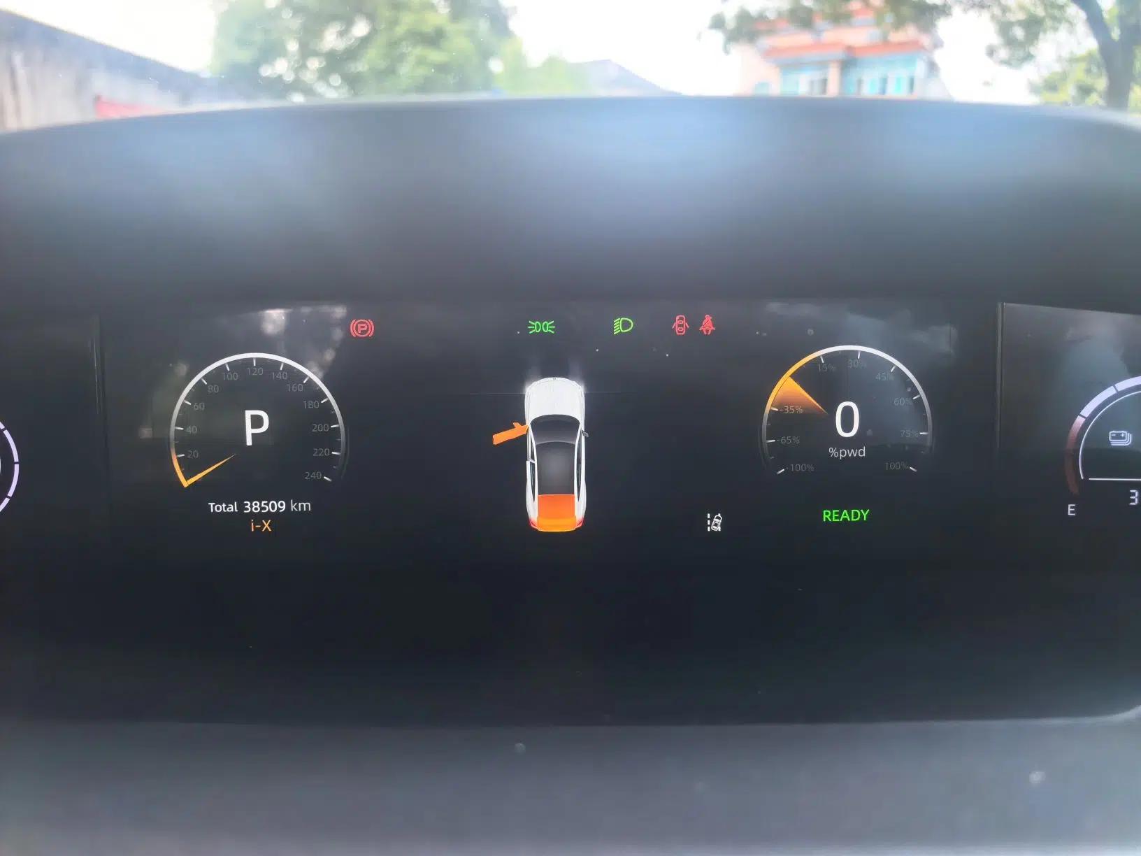 CHANGAN UNI-V iDD 2023 ZhiDian iDD 1.5T 113km Smart & Fun Version — миниатюра 11