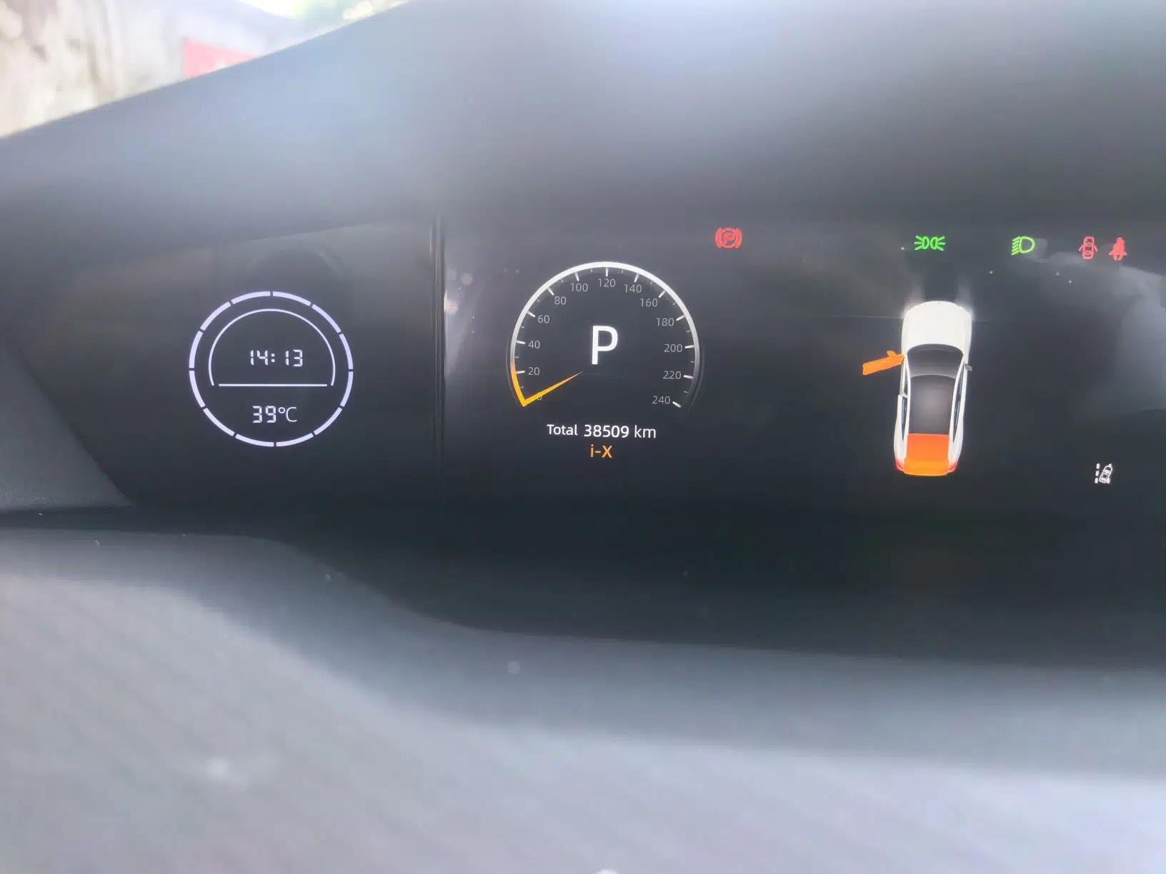 CHANGAN UNI-V iDD 2023 ZhiDian iDD 1.5T 113km Smart & Fun Version — миниатюра 12