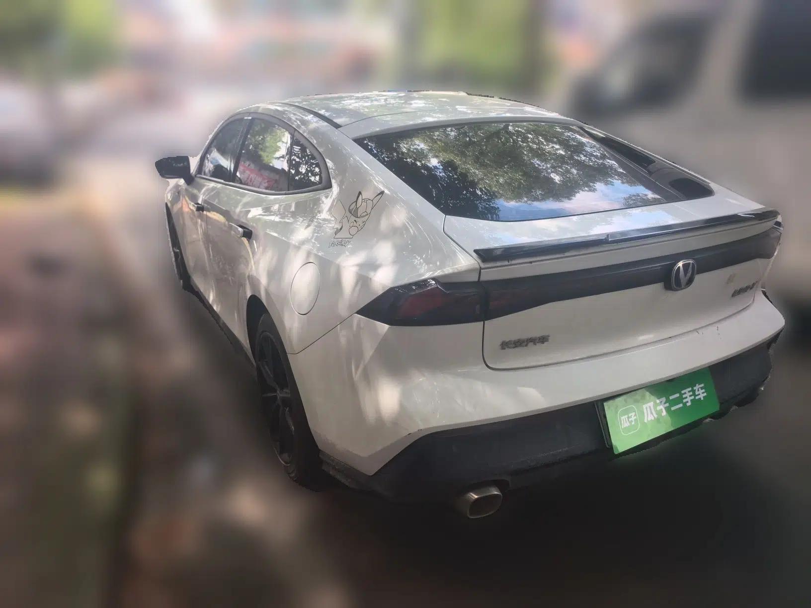 CHANGAN UNI-V iDD 2023 ZhiDian iDD 1.5T 113km Smart & Fun Version — миниатюра 4