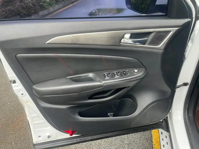 Changan CS75 2016 2.0L Manual Leading Edition (National V Emission Standard) — миниатюра 15