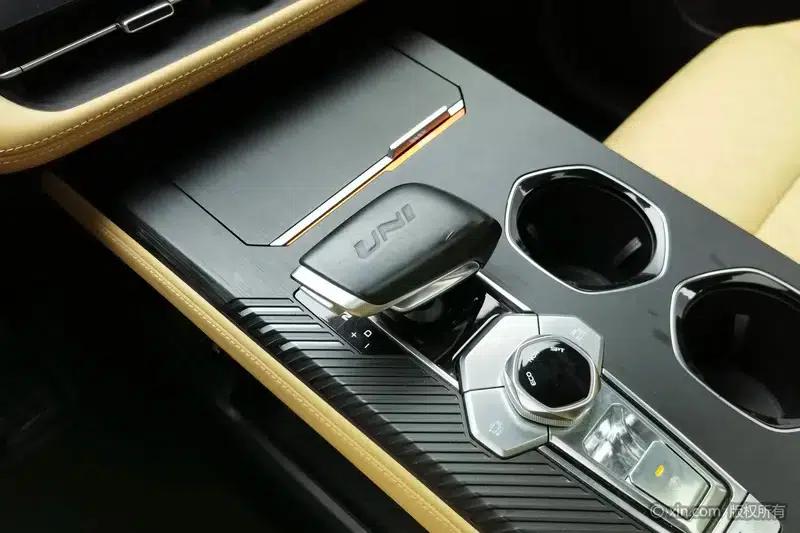 Changan UNI-K 2021 2.0T Premium Edition — миниатюра 15