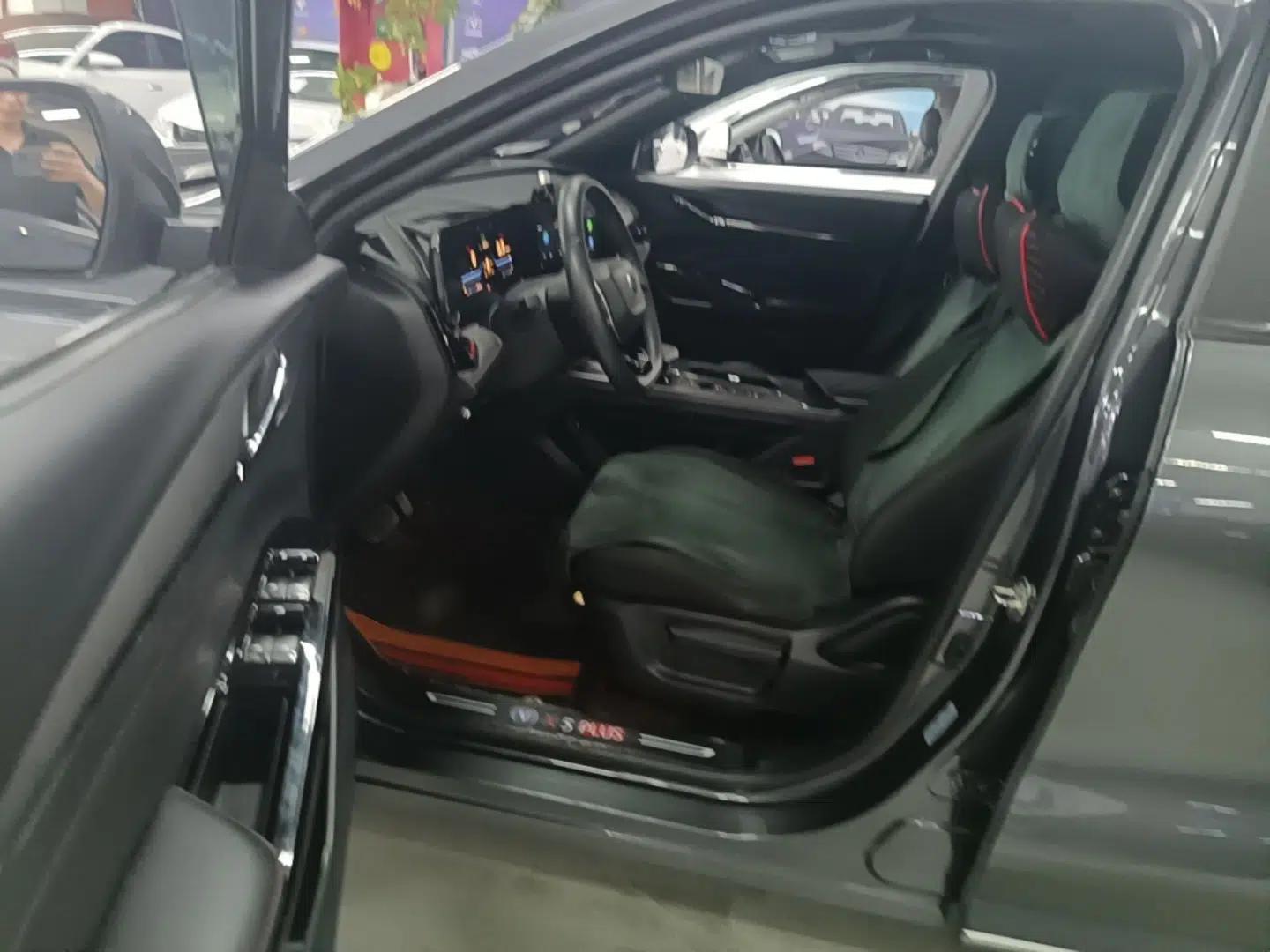 CHANGAN X5 PLUS 2024 1.5T DCT Enjoyment Version — миниатюра 17