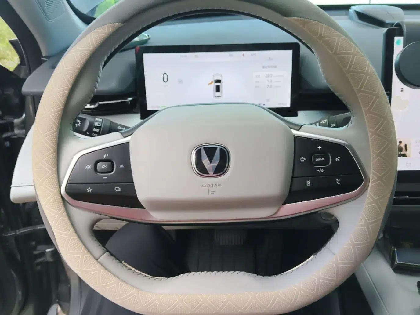 CHANGAN UNI-Z New Energy 2024 Blue Whale Smart Electric iDD 125km Beyond Edition — миниатюра 13
