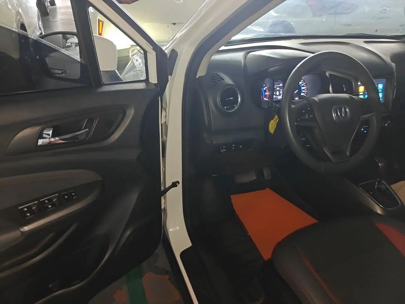 CHANGAN CS15 2016 1.5L Automatic Luxury Edition — миниатюра 18