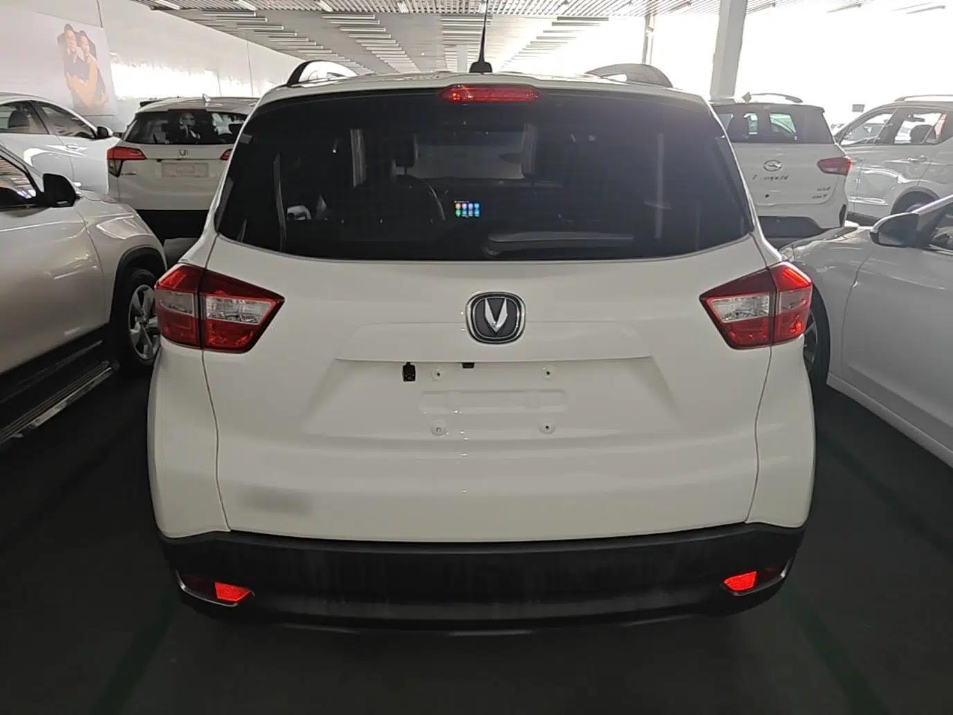 CHANGAN CS15 2016 1.5L Automatic Luxury Edition — миниатюра 5