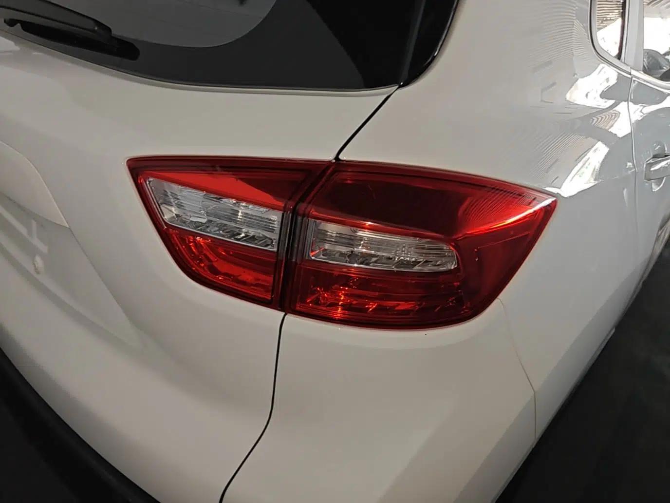 CHANGAN CS15 2016 1.5L Automatic Luxury Edition — миниатюра 9