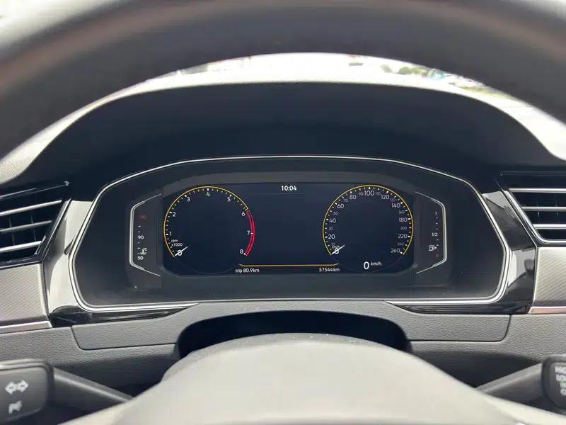 2020 Volkswagen Passat 330TSI DSG Premium — миниатюра 13