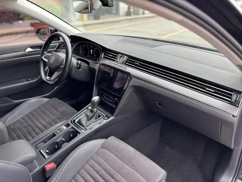 2020 Volkswagen Passat 330TSI DSG Premium — миниатюра 15