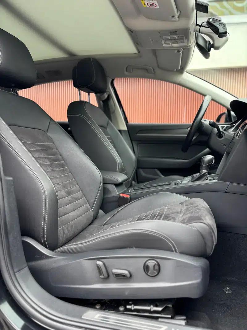 2020 Volkswagen Passat 330TSI DSG Premium — миниатюра 16