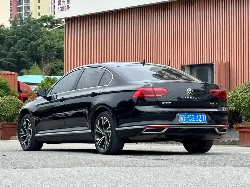 2020 Volkswagen Passat 330TSI DSG Premium — миниатюра 4