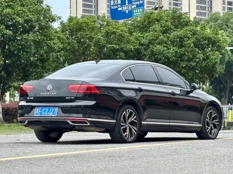 2020 Volkswagen Passat 330TSI DSG Premium — миниатюра 6