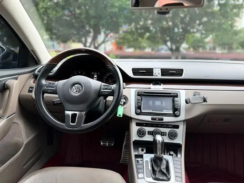 2015 Volkswagen Passat 2.0TSI Luxury — миниатюра 12