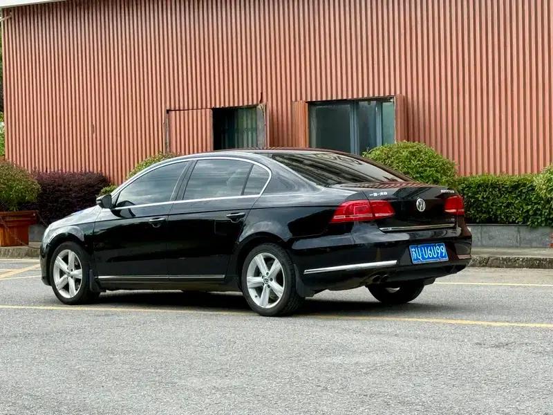 2015 Volkswagen Passat 2.0TSI Luxury — миниатюра 5