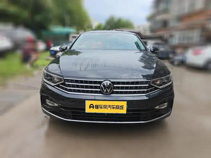 2024 Volkswagen Magotan 330TSI DSG Luxury Edition (2 Million Units Limited Edition) — миниатюра 2