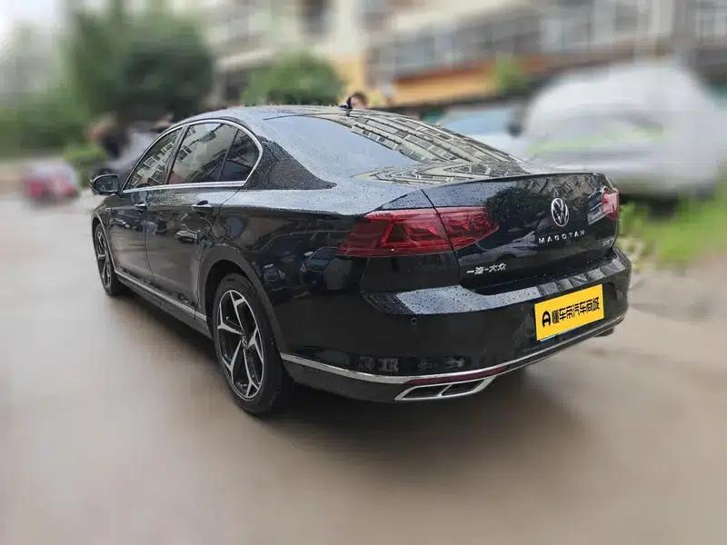 2024 Volkswagen Magotan 330TSI DSG Luxury Edition (2 Million Units Limited Edition) — миниатюра 6