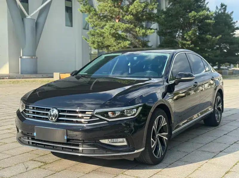 Volkswagen Passat 2021 330TSI DSG 30th Anniversary Edition — миниатюра 1