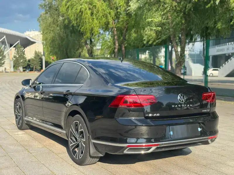 Volkswagen Passat 2021 330TSI DSG 30th Anniversary Edition — миниатюра 4