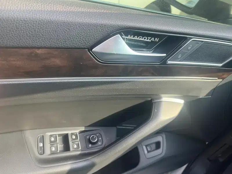 2019 Volkswagen Magotan 330TSI DSG Leading Edition (China VI Emission Standard) — миниатюра 16