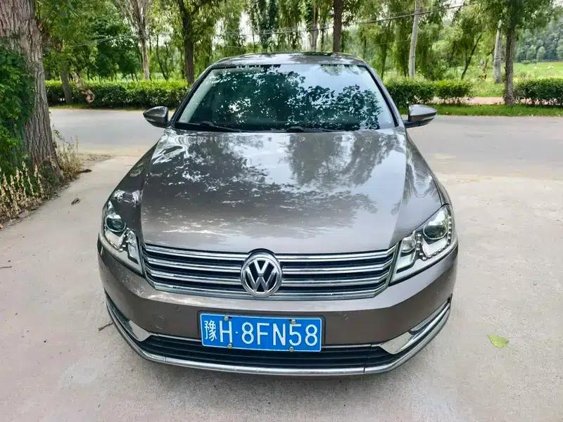 2012 Volkswagen Passat 2.0TSI Premium — миниатюра 2