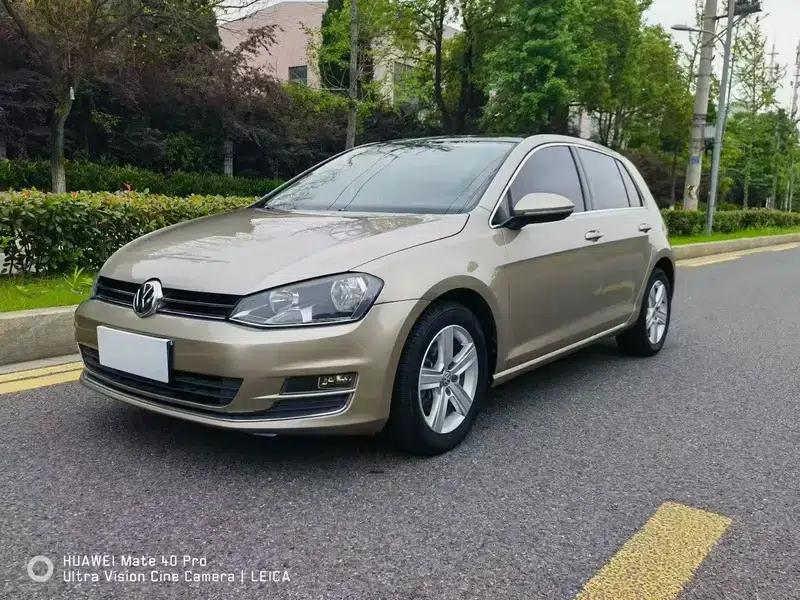 2014 Golf 1.6L Automatic Comfort — миниатюра 1