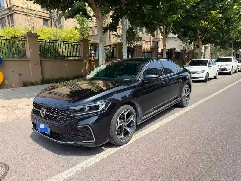 2024 Passat Outstanding Edition 380TSI Starry Sky Dragon Edition — миниатюра 1