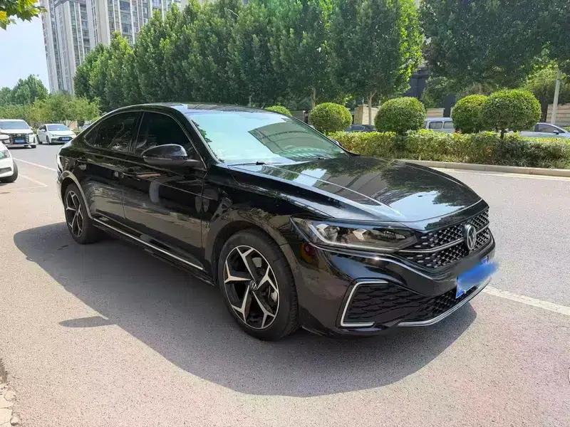 2024 Passat Outstanding Edition 380TSI Starry Sky Dragon Edition — миниатюра 3
