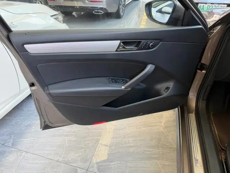 2014 Passat 1.8TSI DSG Premium Edition — миниатюра 16