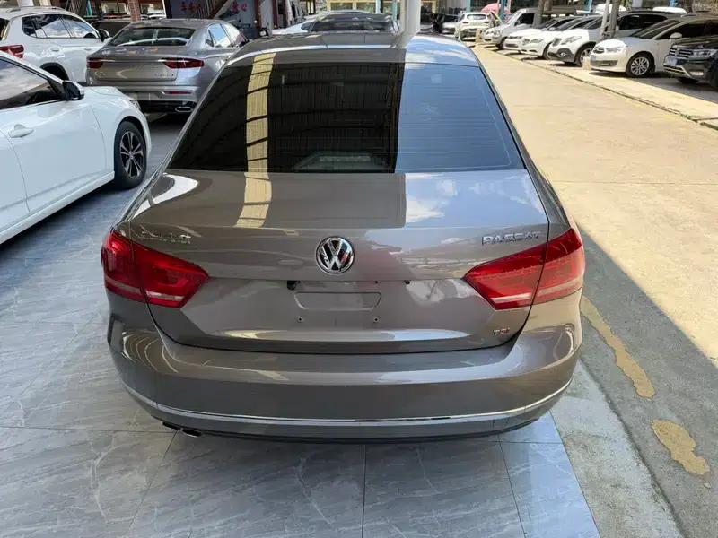 2014 Passat 1.8TSI DSG Premium Edition — миниатюра 5