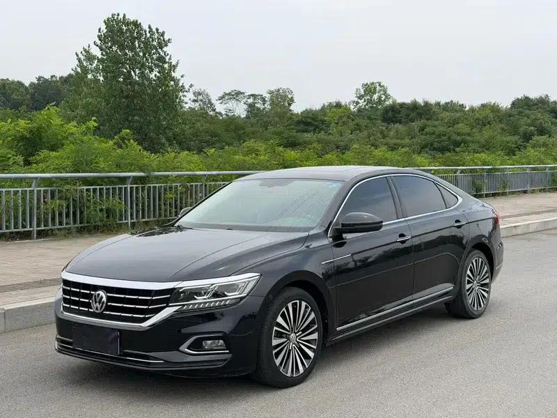 2019 Volkswagen Passat 380TSI Luxury Edition (China VI Emission Standard) — миниатюра 1