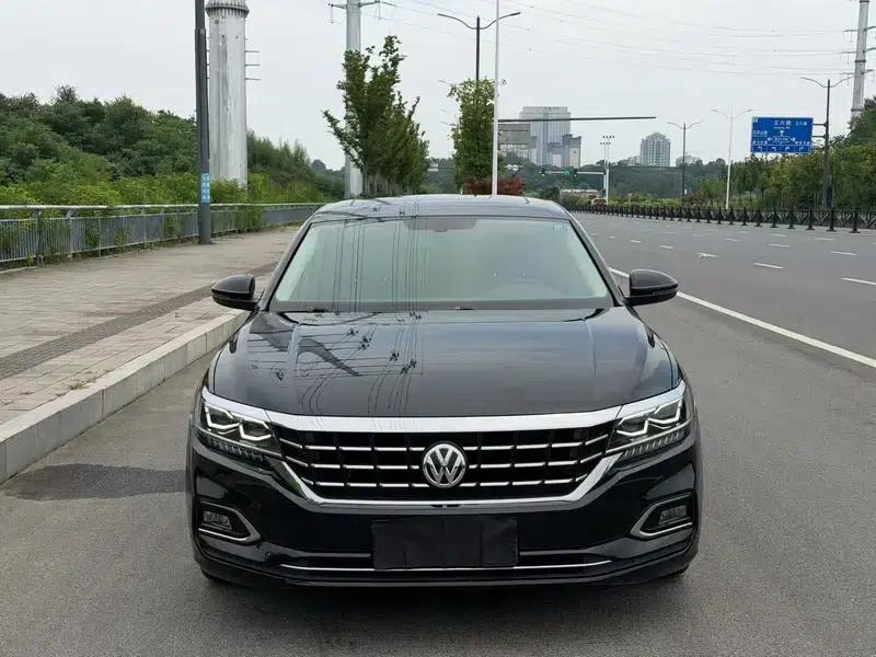 2019 Volkswagen Passat 380TSI Luxury Edition (China VI Emission Standard) — миниатюра 2
