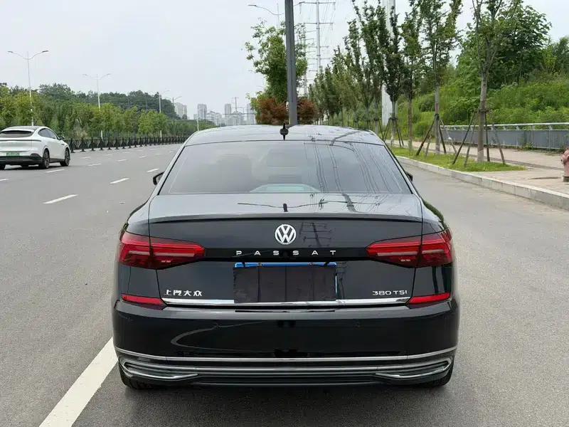 2019 Volkswagen Passat 380TSI Luxury Edition (China VI Emission Standard) — миниатюра 4