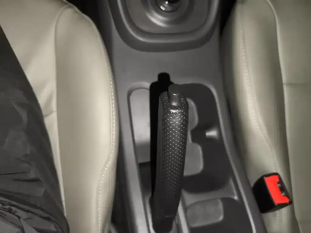 Wuling Hongguang New Energy 2024 Pure Electric Version 300KM Practical Model — миниатюра 11