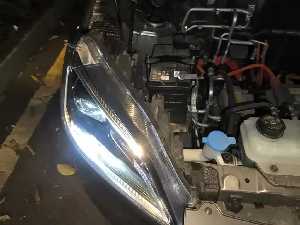 Wuling Hongguang New Energy 2024 Pure Electric Version 300KM Practical Model — миниатюра 23