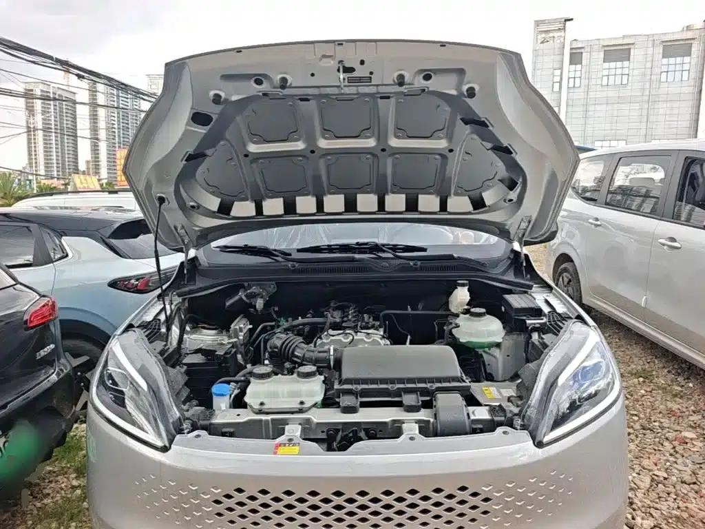 Wuling Hongguang New Energy 2025 Range-Extended Hybrid 50km Standard Edition — миниатюра 20