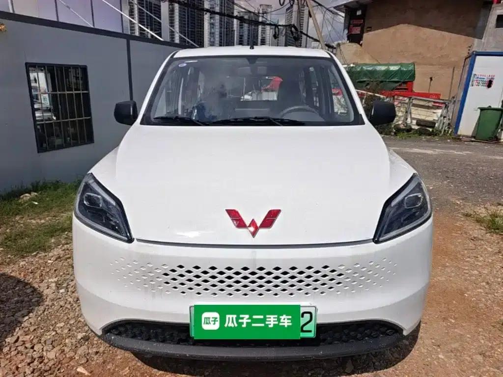 Wuling Hongguang New Energy 2025 Range-Extended Hybrid 50km Standard Edition — миниатюра 3