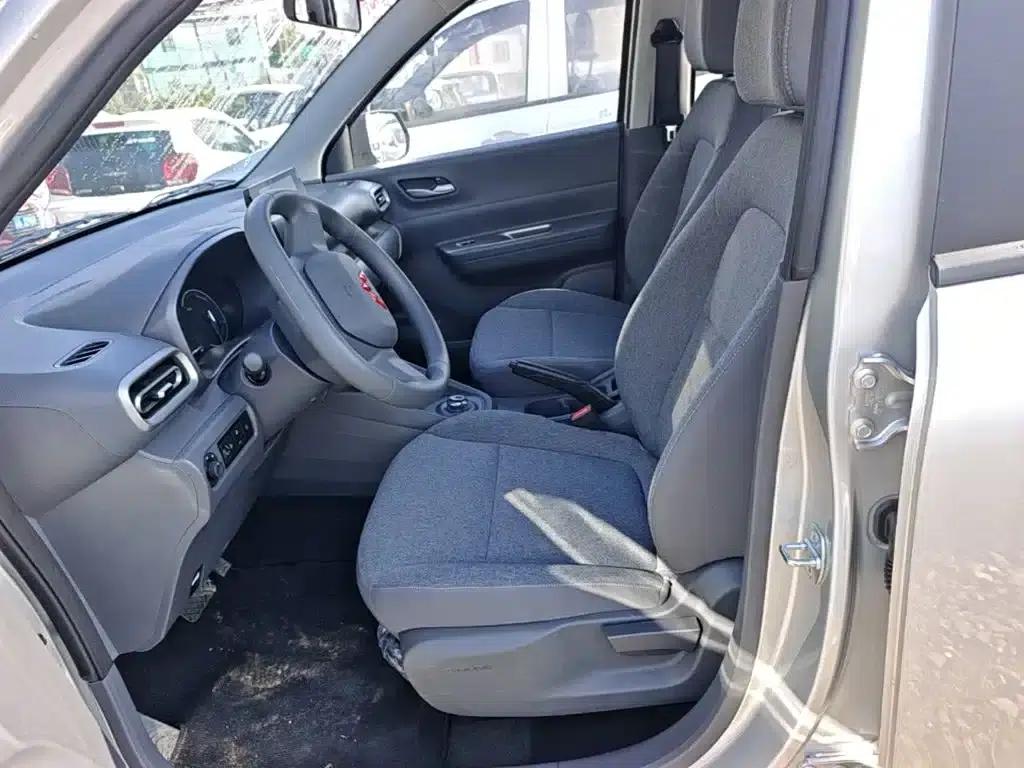 Wuling Hongguang New Energy 2025 Range-Extended Hybrid 50km Comfort Model — миниатюра 15