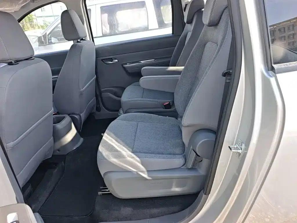Wuling Hongguang New Energy 2025 Range-Extended Hybrid 50km Comfort Model — миниатюра 17