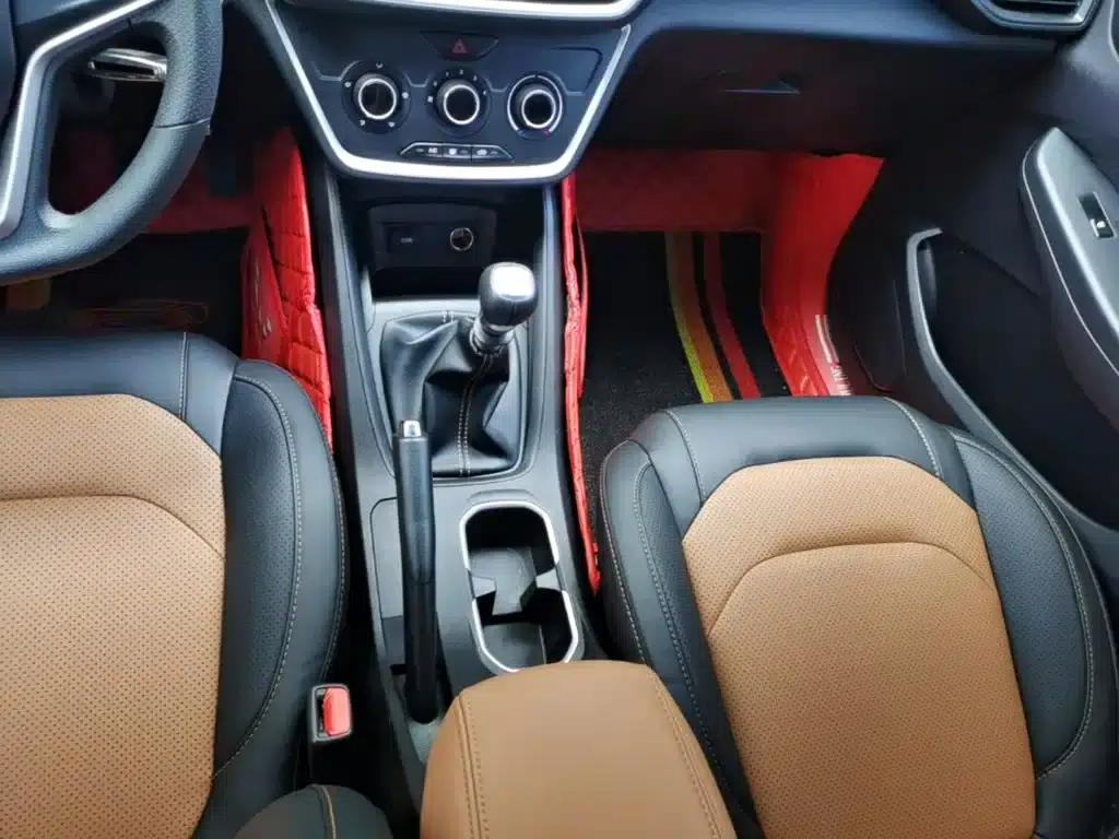 Wuling Hongguang S3 2019 1.5L Manual Comfort Model (National VI Emission Standard) — миниатюра 14
