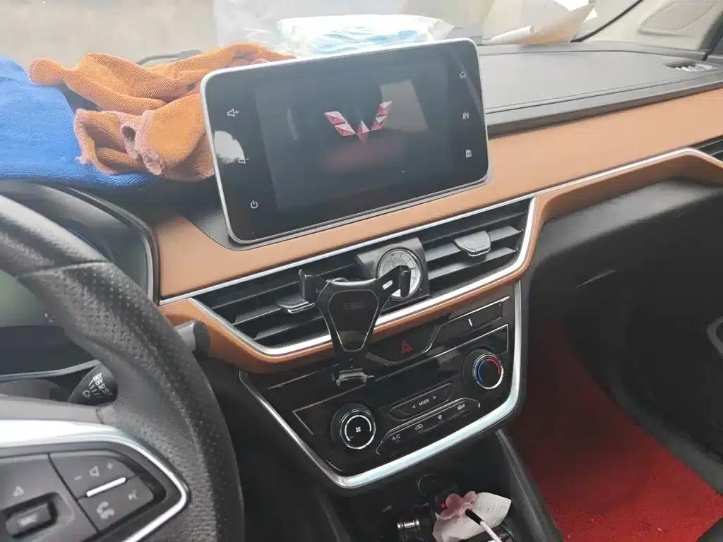 Wuling Hongguang S3 2018 1.5L Manual Deluxe Edition (National V Emission Standard) — миниатюра 6