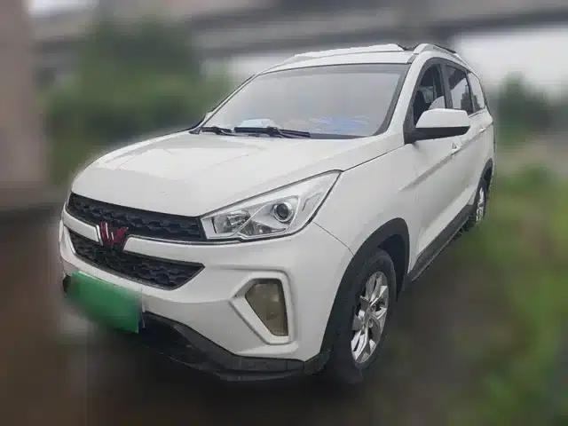 Wuling Hongguang S3 2018 1.5L Manual Deluxe Edition (National V Emission Standard)