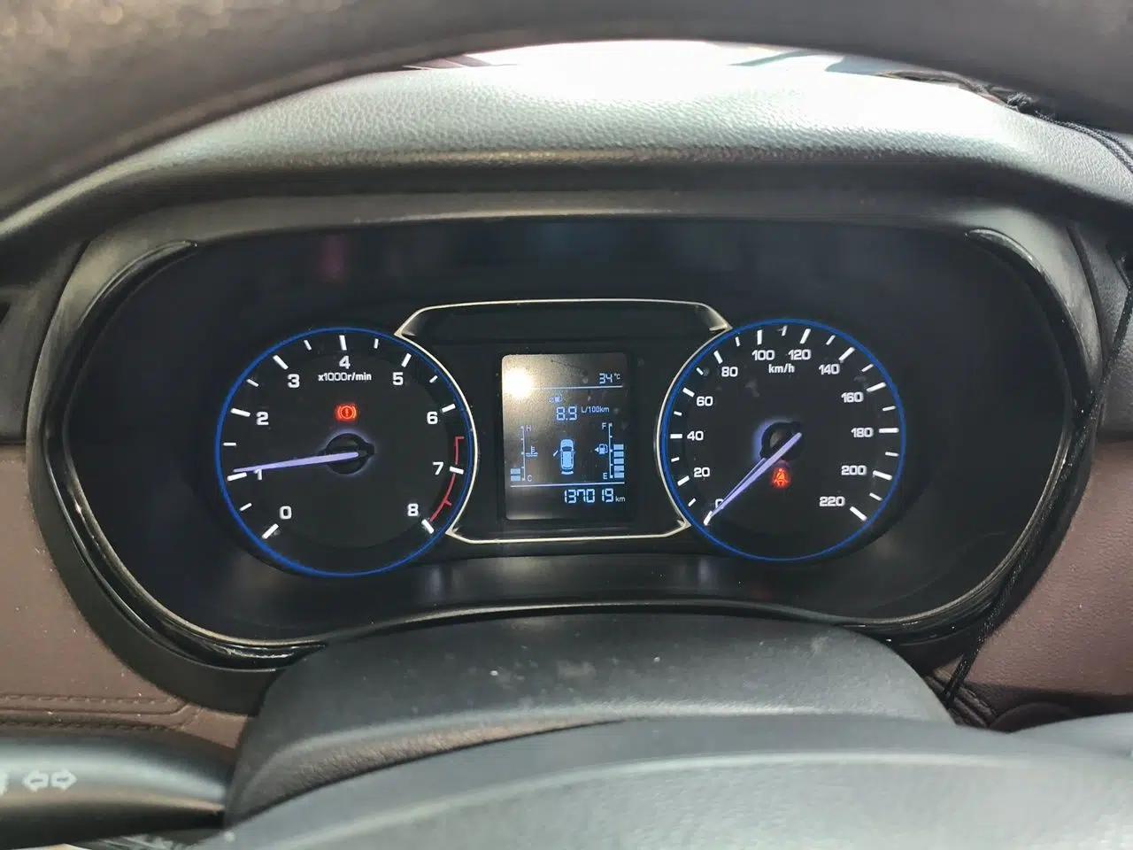 CHANGAN Lingxuan 2017 1.6L Manual Happiness Edition — миниатюра 11