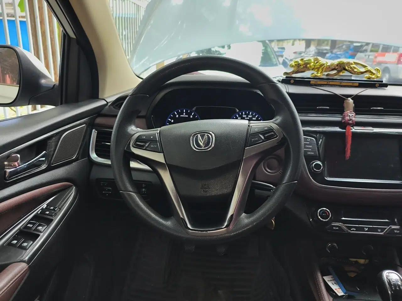 CHANGAN Lingxuan 2017 1.6L Manual Happiness Edition — миниатюра 10